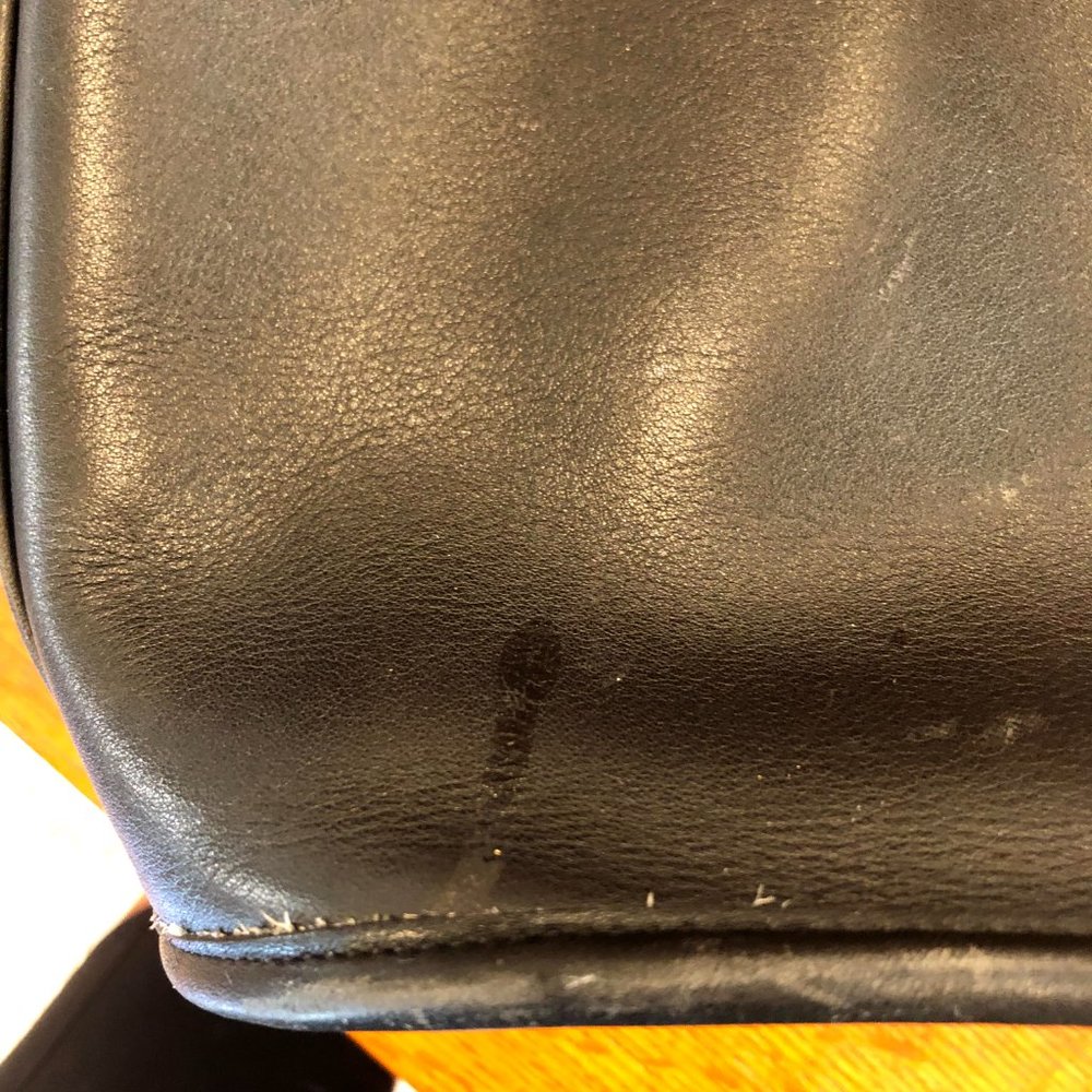 Vintage Coach  Bucket Shoulder Crossbody - Picture 9 of 14
